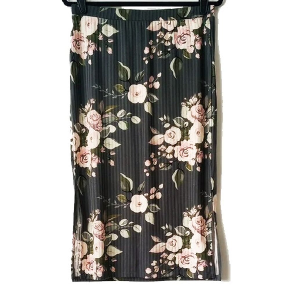 LuLaRoe Pull On Ribbed Knit Straight Skirt S Gray Floral Side Slits  50off3